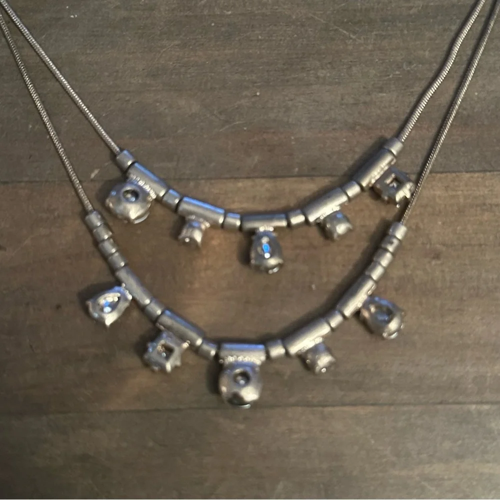 Vintage Loft gold tone layered opal and rhinestone necklace - Picture 5 of 5